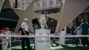 messi-co-may-cup-c1
